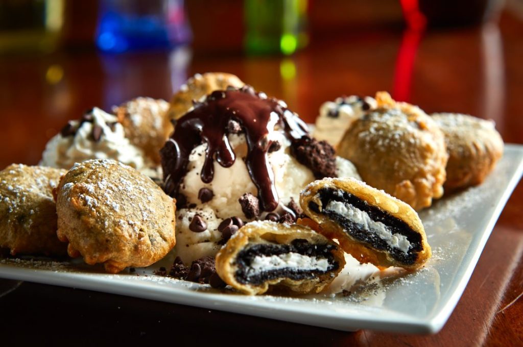 Sweet battered Oreo cookies with vanilla ice cream, chocolate syrup, chocolate chips and Oreo cookie crumble.  $7.99